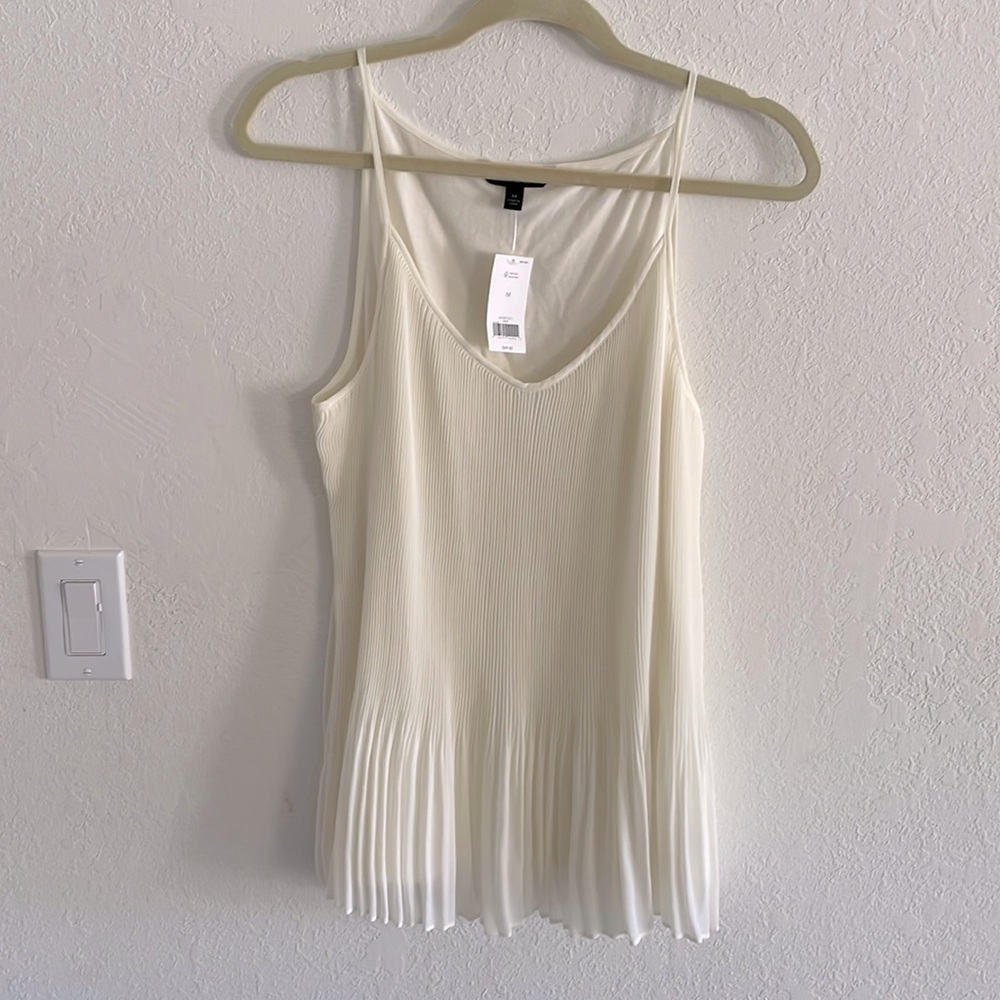 Banana Republic Cream Sleeveless Top
